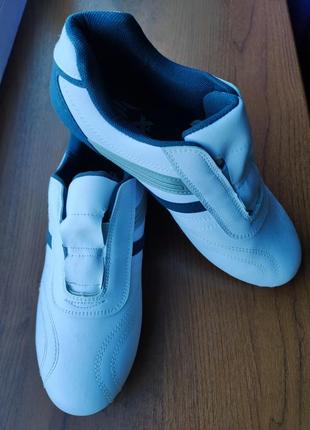 Кроссовки, кеды