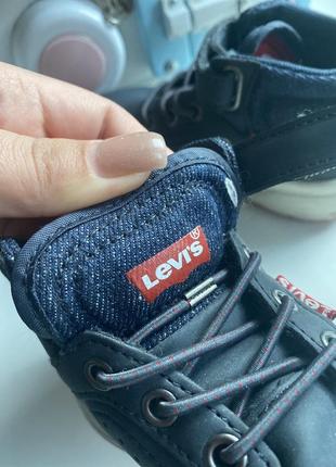 Детские кроссовки/ботинки levi’s4 фото