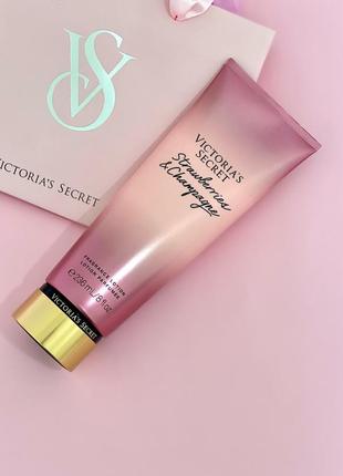 Парфумований лосьон для тіла strawberries champagne вс vs victoria’s secret пінк pink