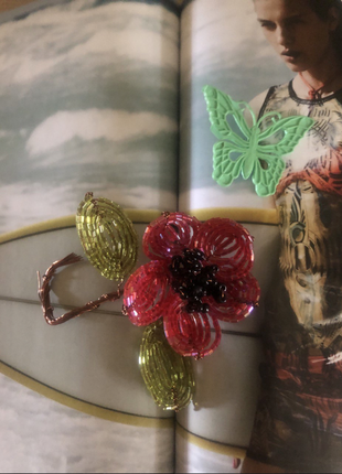 Винтажная брошь бабочка и цветок с бисером, подарок3 фото