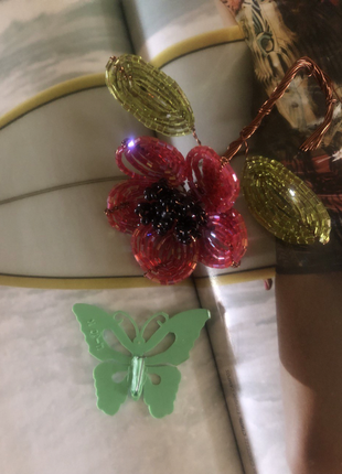 Винтажная брошь бабочка и цветок с бисером, подарок2 фото