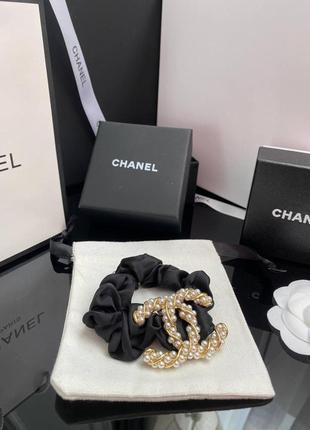 Брендова гумка для волосся шанель chanel, чорна, позолота