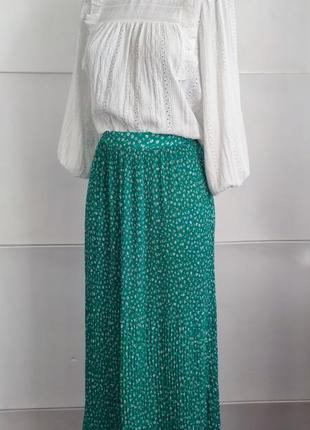 Плиссированная юбка-миди zara с цветочным принтом2 фото