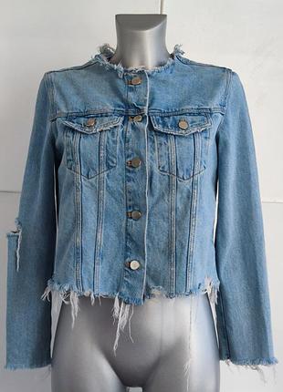 Джинсова куртка zara з потертостями та розривами
