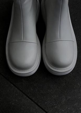 Ботинки деми с флисом эко кожа белые черные4 фото