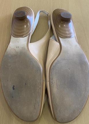 Туфли кожаные на каблуке carvela4 фото