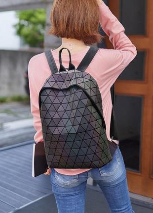 Рюкзак большой женский bao bao в треугольниках в черном цвете7 фото