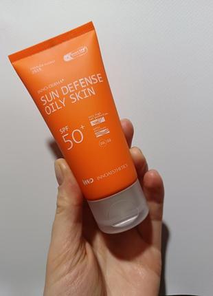 Крем из spf 50+ для жирной кожи sunblock uvp50+ oily skin innoaesthetics2 фото