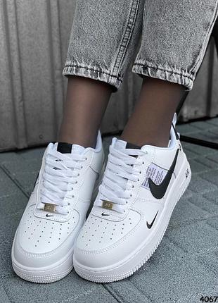 Кросівки шкіра