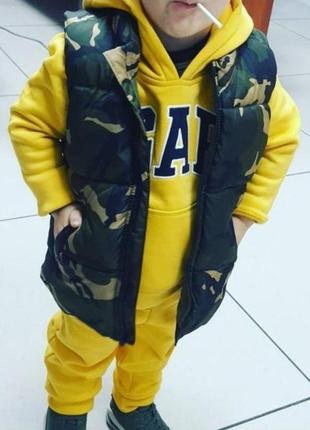 Oldnavy теплая жилетка стана идеальна