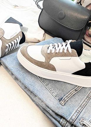 Кросівки шкіряні