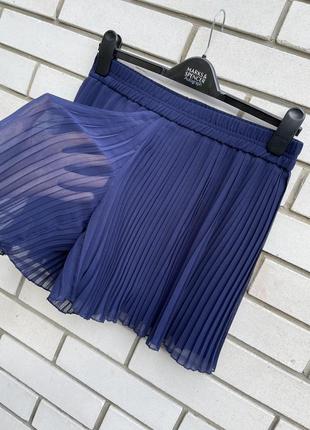 Легкие, темно-синие шорты плиссе на подкладке zara7 фото