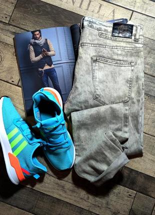 Чоловічі модні завужені сірі джинси zara man skinny з потертостями розмір 32