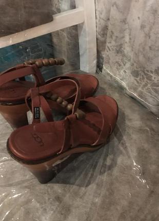 Босоножки ugg #кожа #сандалии5 фото