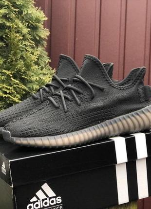 Мужские кроссовки adidas yeezy boost сеточка черные2 фото