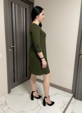 Трикотажна сукня кольору хакі2 фото