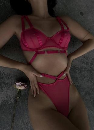 Рожевий комплект білизни із сіточки (ліф з портупеями та високі трусики)