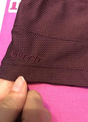 Спортивный топ оригинал dri fit5 фото