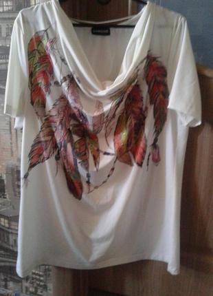 Красива струмуюча кофта50р