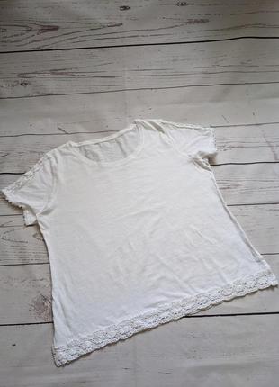 Белая футболка с кружевом3 фото