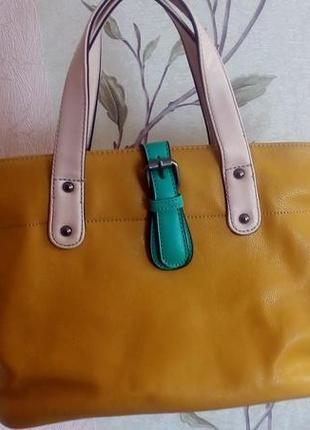 Яркая сумка david jones
