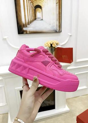 Брендовые кожаные кроссовки