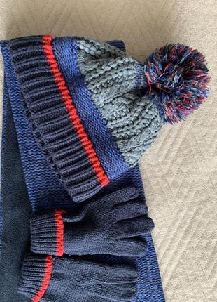 Комплект с шапочкой, шарфик и перчатки2 фото