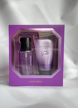 Подарунковий набір love spell від victoria’s secret
