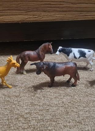 Животные игрушечные
