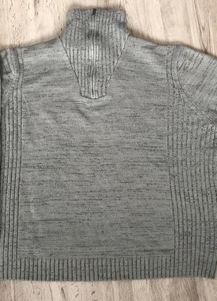 Свитер