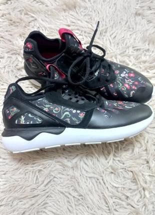 Оригинальные кроссовки adidas tubular runner w.