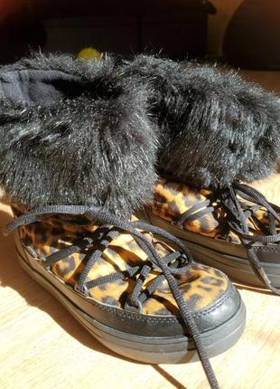 Чоботи crocs