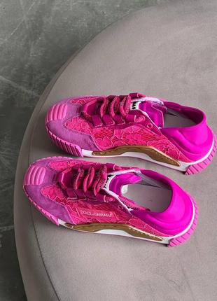 Нереальные женские кроссовки в стиле dolce & gabbana ns1 low-top neon pink малиновые ярко-розовые8 фото