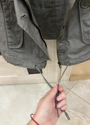 Стильная ветровка