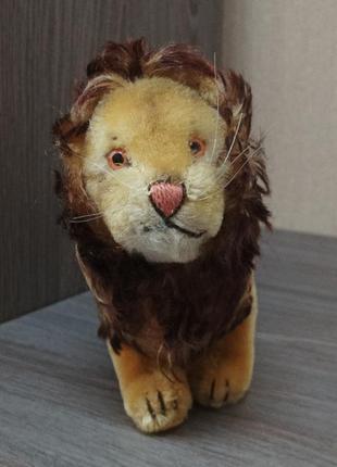 Винтажный лев steiff