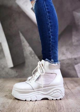 Кожаные демисезонные белые хайтопы ботинки на высокой подошве 38,39рр3 фото