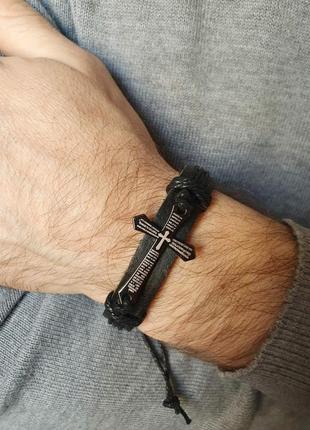 Мужской кожаный браслет с крестом6 фото