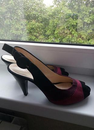 Туфлі , босоніжки carlo pasolini