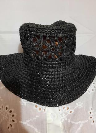 Плетяний капелюх на літо
