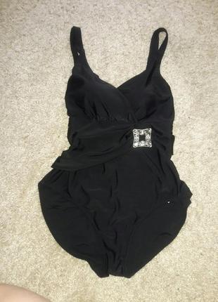 Купальник сдельный размер 18 или 52-54