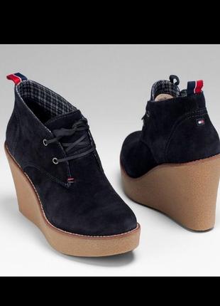 Ботинки замшевые tommy hilfiger