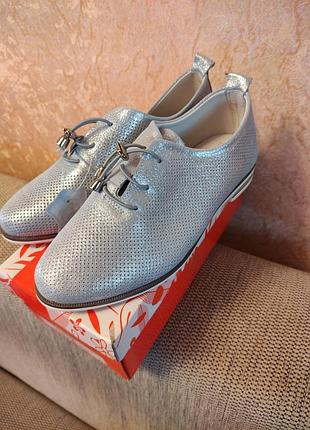 Туфли кожаные новые