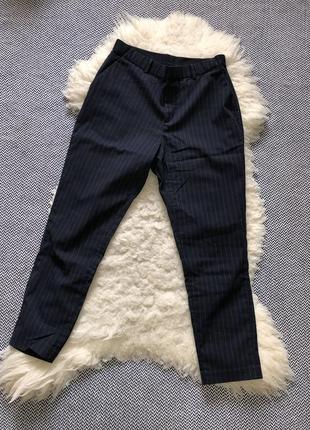 Классические брюки штаны в полоску uniqlo повседневные базовые10 фото