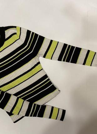 Стильна кофта без дефектів