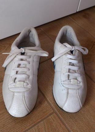 Кроссовки женские кожаные белые кросівки жіночі білі nike cortez deluxe vintage retro1 фото