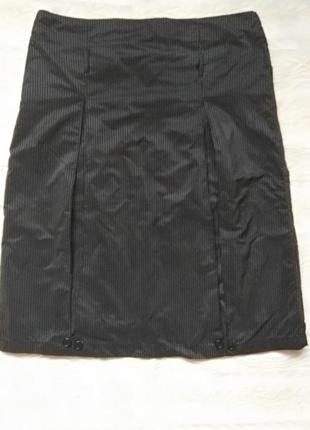 Спідниця чорна, розмір 40.легка плащівка, в білу смужку.1 фото