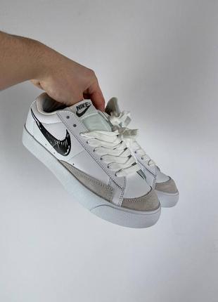 Женские кроссовки nike blazer low sketch black white найк блейзер бельки