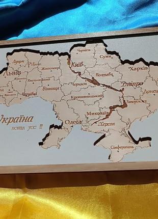 Настінне тришарове панно з дерева із зображенням мапи україни.3 фото