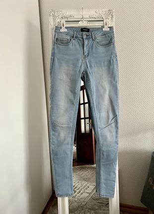 Скинни голубые. джинсы с завышенной талией. skinny голубые