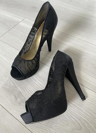Літні туфлі, босоніжки nine west